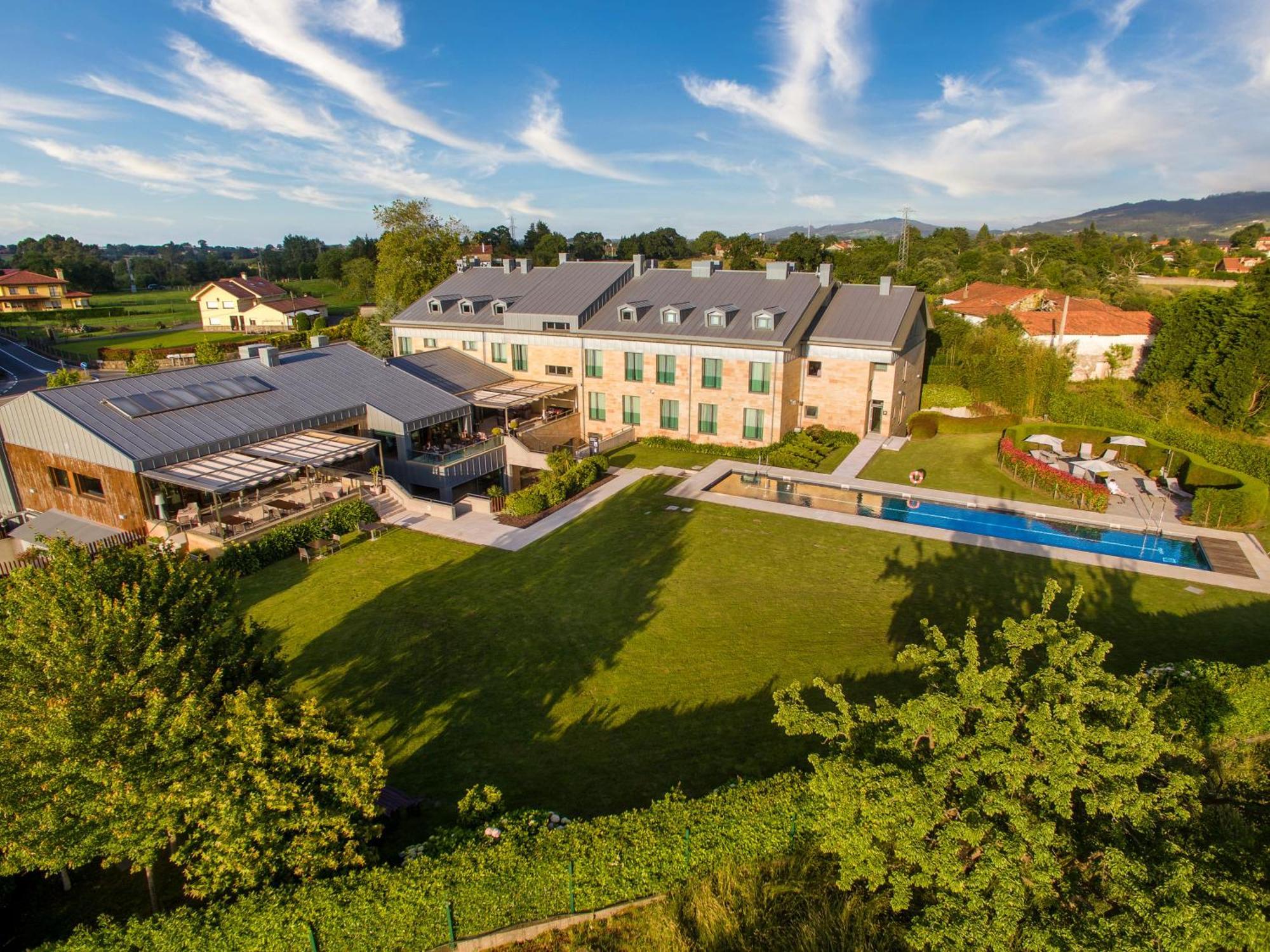 Artiem Asturias Hotel Quintueles Bagian luar foto