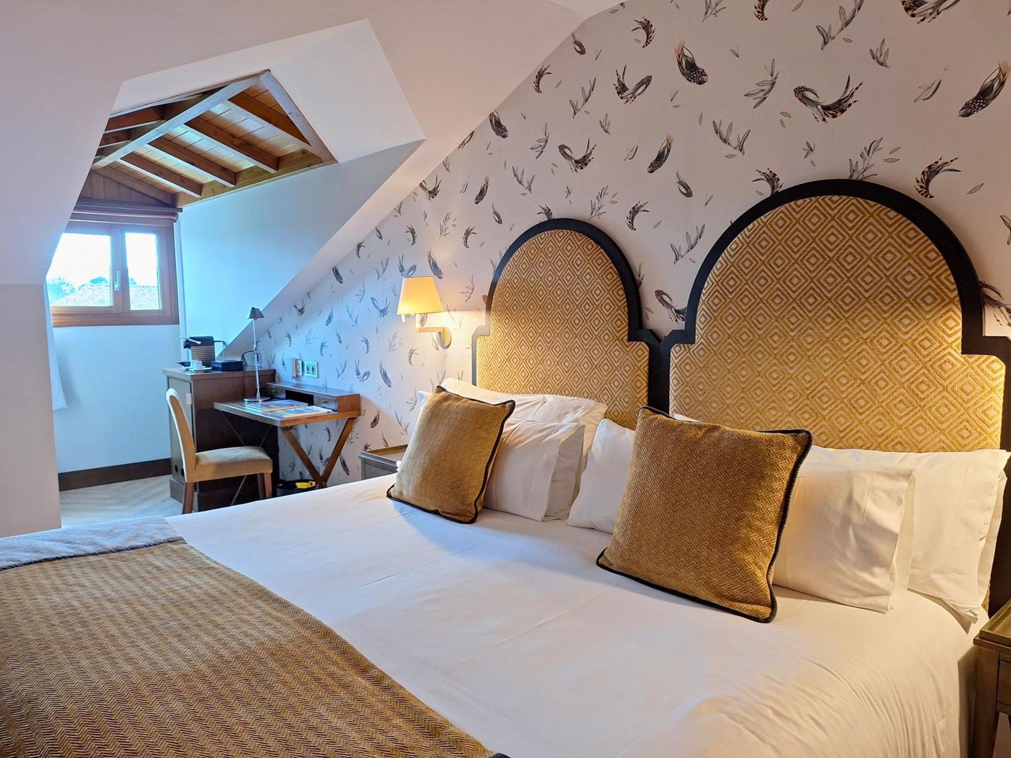 Artiem Asturias Hotel Quintueles Bagian luar foto